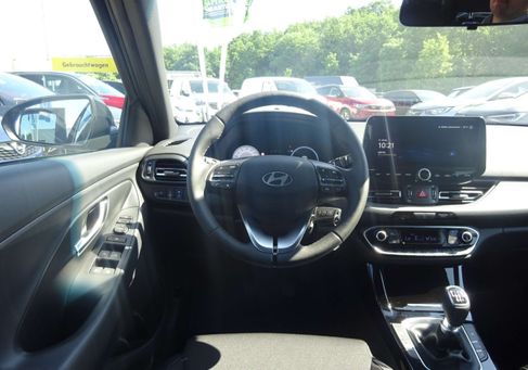 Hyundai i30, 2025 3