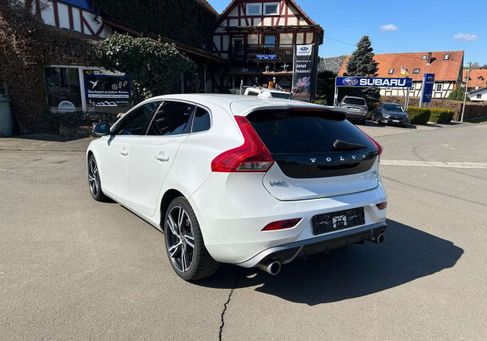 Volvo V40, 2019