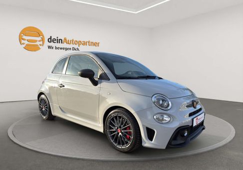 Abarth 695, 2022