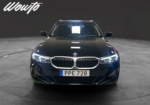BMW 330, 2024
