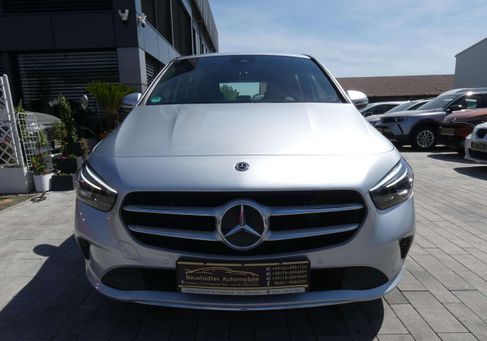 Mercedes-Benz B 180, 2019