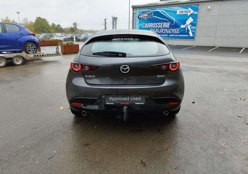 Mazda 3, 2022