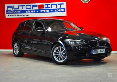 BMW 118, 2012