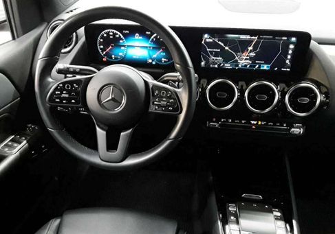 Mercedes-Benz B 250, 2021