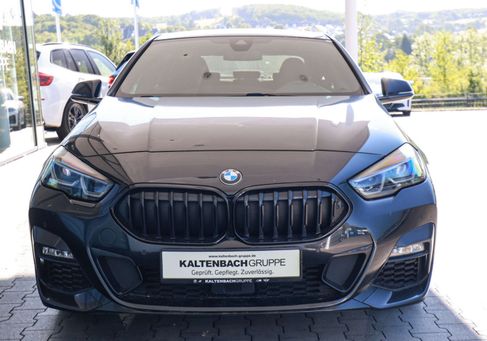 BMW 220, 2023 3