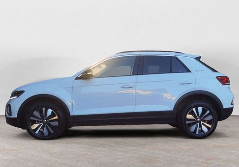 Volkswagen T-Roc, 2025 3