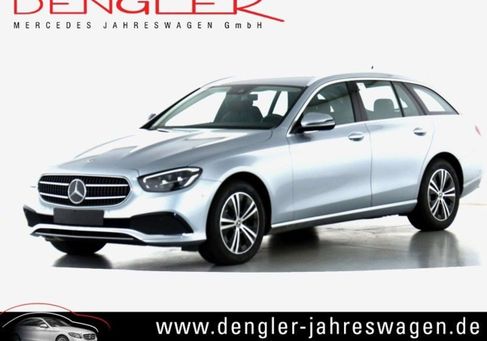 Mercedes-Benz E 220, 2022