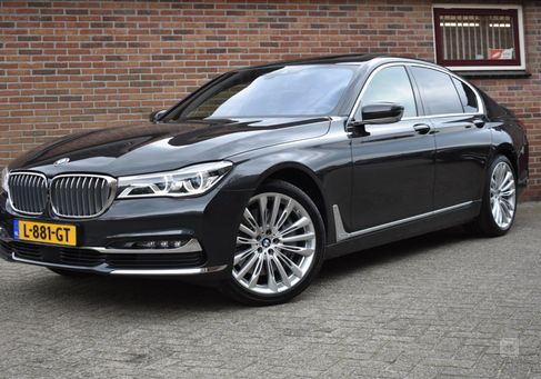 BMW 750, 2017