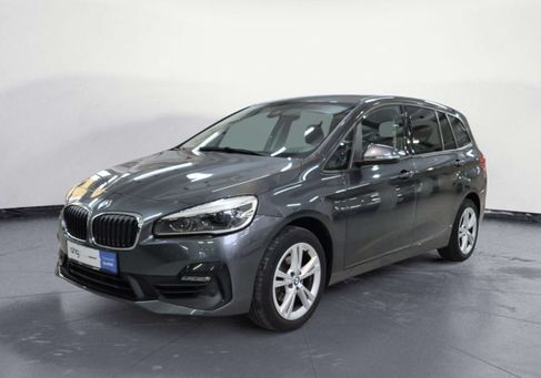BMW 216, 2021