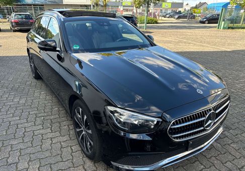 Mercedes-Benz E 300, 2022 2