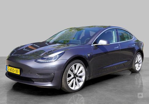 Tesla Model 3, 2019
