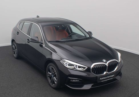 BMW 120, 2023
