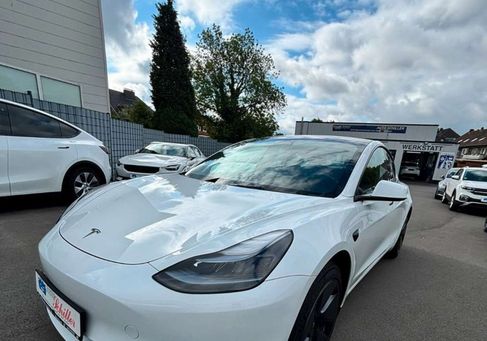 Tesla Model 3, 2023 3