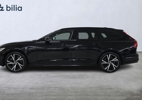 Volvo V90, 2022