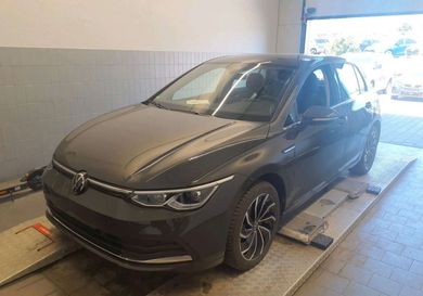 Volkswagen Golf, 2024
