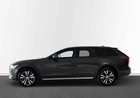 Volvo V90 Cross Country, 2021