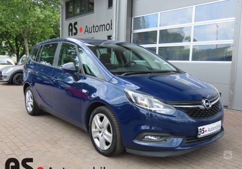 Opel Zafira, 2017
