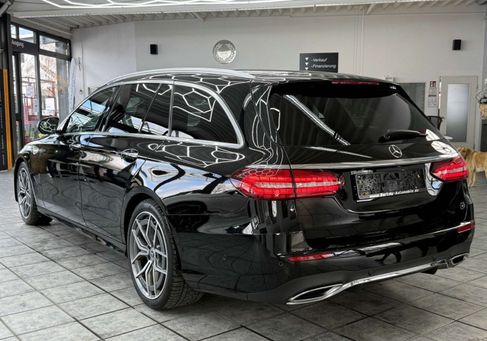 Mercedes-Benz E 220, 2022