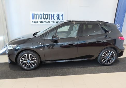 BMW 230, 2024