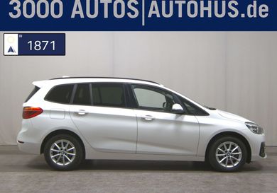 BMW 216, 2022