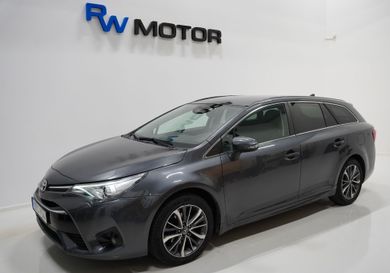 Toyota Avensis, 2015