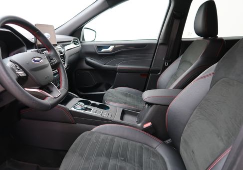 Ford Kuga, 2022