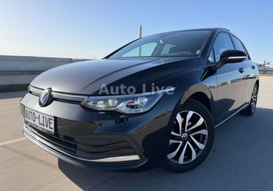 Volkswagen Golf, 2022