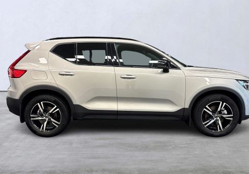 Volvo XC40, 2025 3