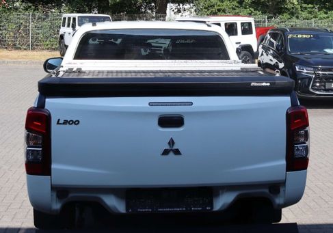 Mitsubishi L200, 2022