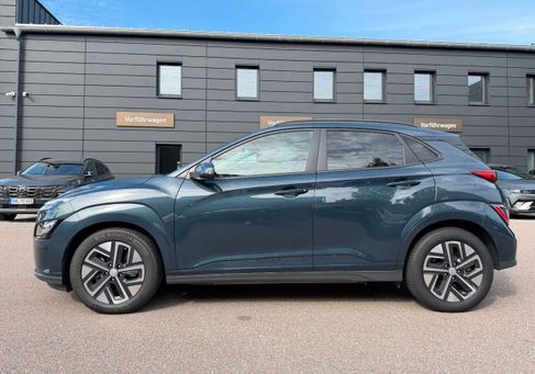 Hyundai Kona, 2023 3