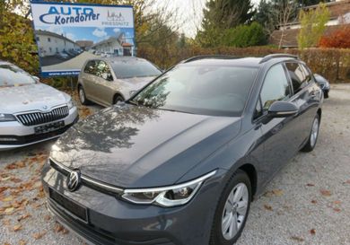 Volkswagen Golf, 2022