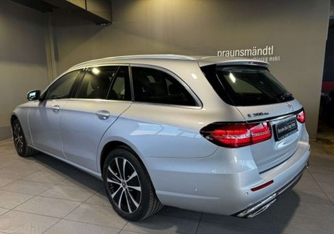 Mercedes-Benz E 300, 2022
