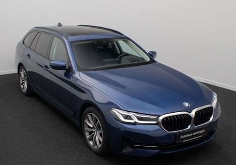 BMW 520, 2022 3