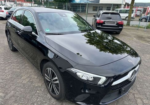 Mercedes-Benz A 250, 2022