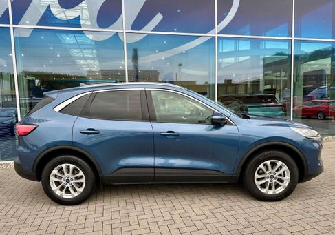 Ford Kuga, 2022