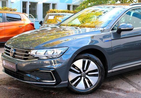 Volkswagen Passat Variant, 2020