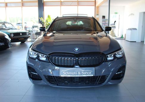 BMW 320, 2021