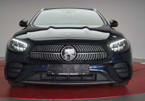 Mercedes-Benz E 300, 2022