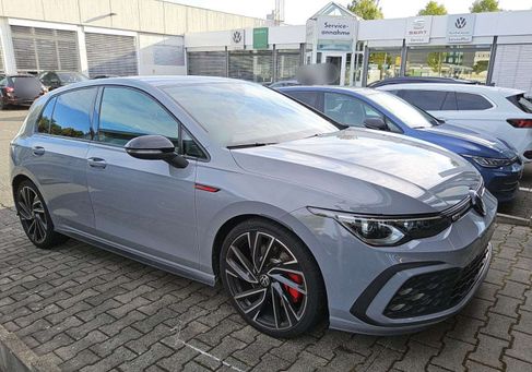 Volkswagen Golf, 2023 2