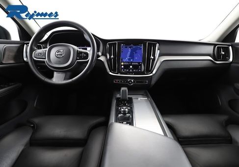 Volvo V60, 2023