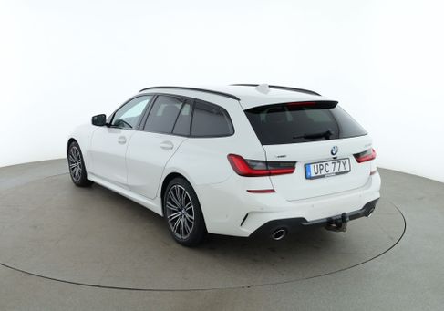 BMW 320, 2021 3