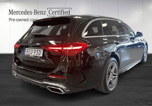 Mercedes-Benz C 300, 2025