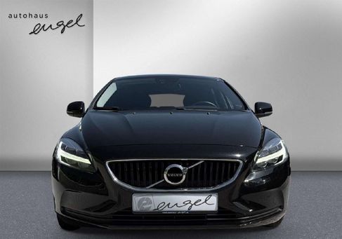 Volvo V40, 2018