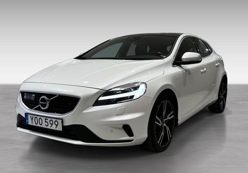 Volvo V40, 2019