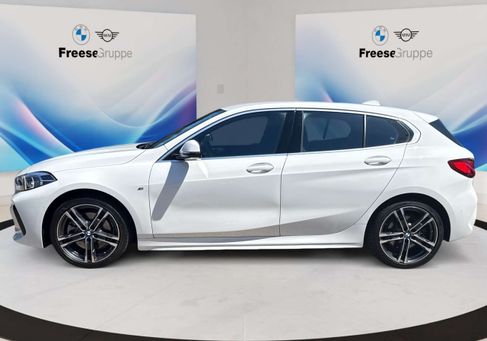 BMW 120, 2021
