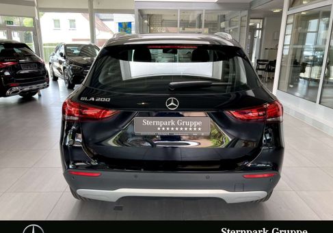Mercedes-Benz GLA 200, 2020 3