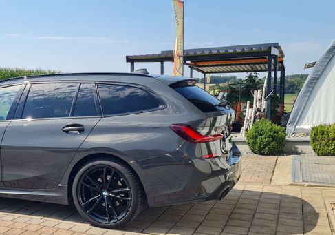 BMW 320, 2022