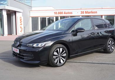 Volkswagen Golf, 2024