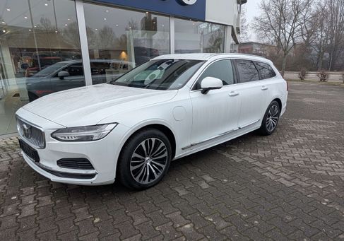 Volvo V90, 2022