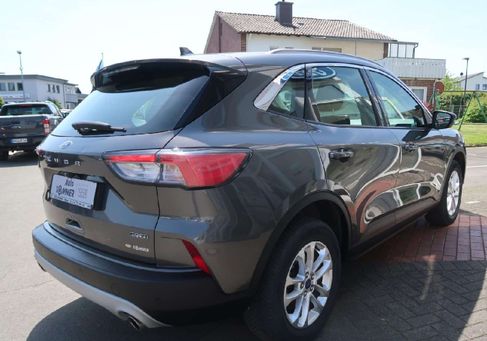 Ford Kuga, 2022